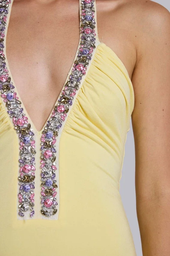 Alessia miniklänning med halterneck och strass
