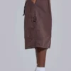 Bruna, baggy cargoshorts i Parachute Cargo-material