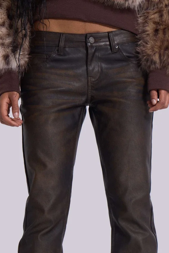 Bruna Cooper-jeans i PU med bootcut-passform