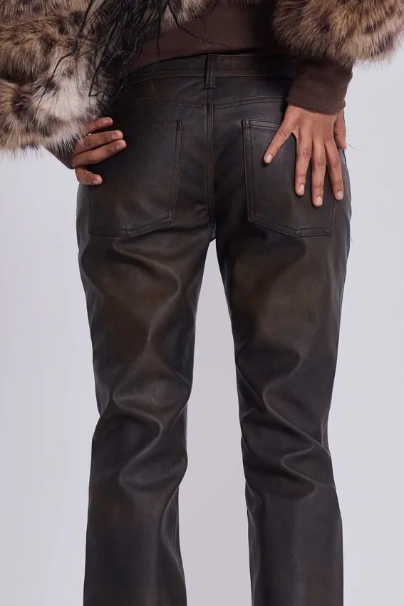 Bruna Cooper-jeans i PU med bootcut-passform