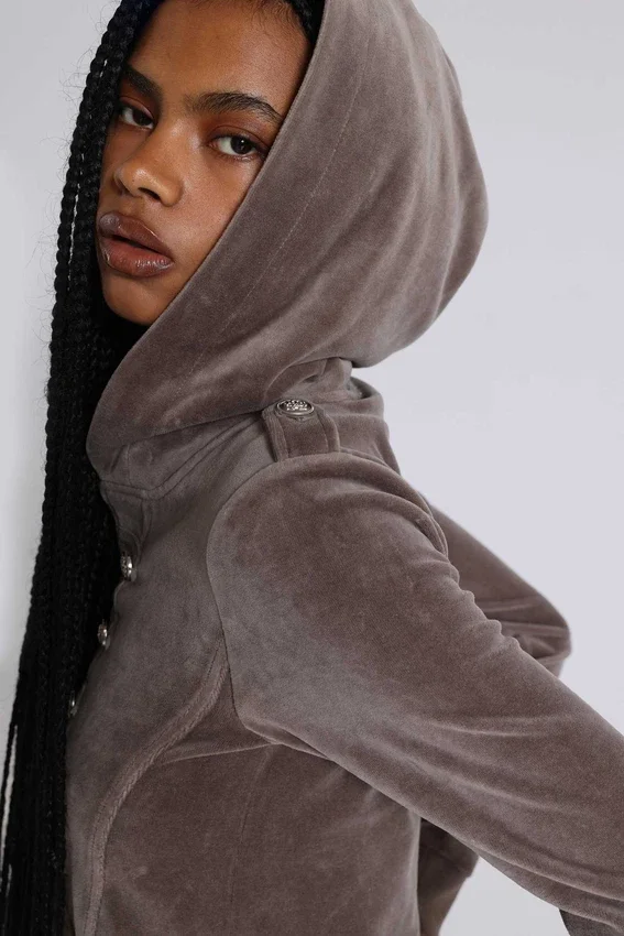 Cavalier militärinspirerad velour-hoodie