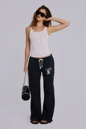 Cleo Slouchy Bootcut Jogger i svart