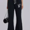 Cleo Slouchy Bootcut Jogger i svart