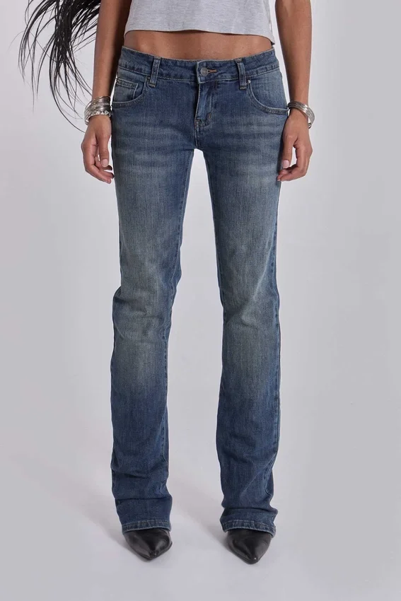 Cooper-jeans med utsvängda ben i mellanblått