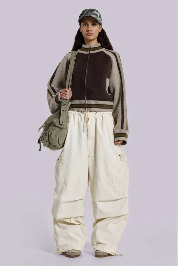 Ecru Parachute Cargo-byxor