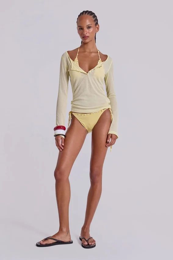 Genomskinlig Henley-tröja i färgen Buttercup