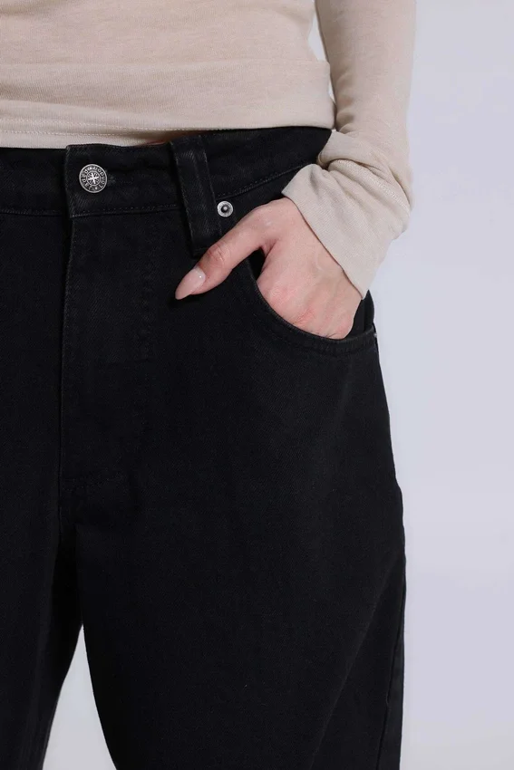 Hel svarta Colossus Jeans