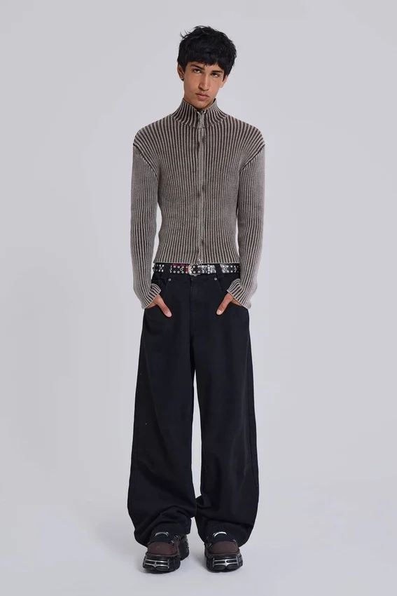 Hel svarta Colossus Jeans med låg midja