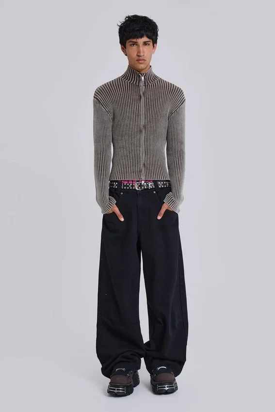 Hel svarta Colossus Jeans med låg midja