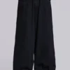Helt svarta XL Colossus Jeans