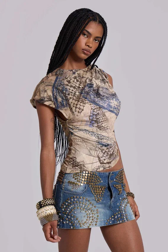 Hena-minikjol i denim med nitar