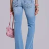 Kelsey lågmidjade skinny jeans med bootcut i ljus tvätt