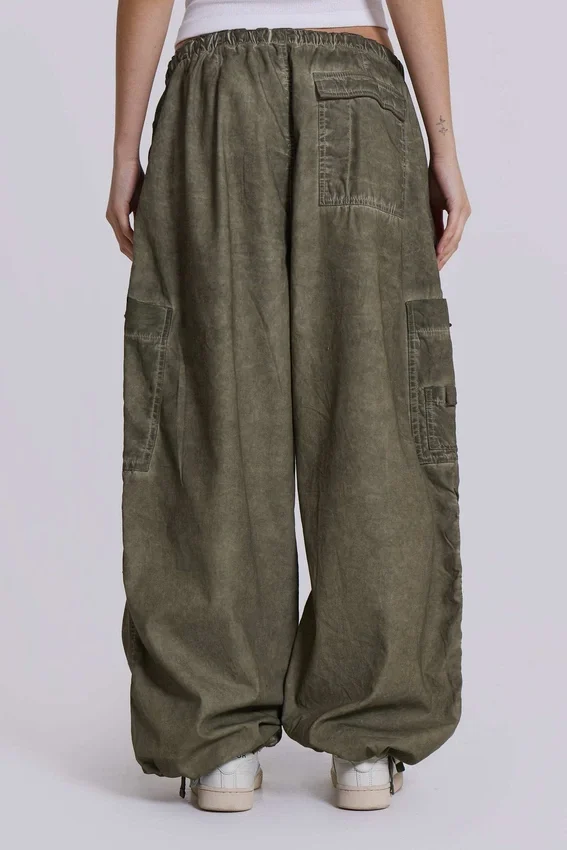 Khaki oljetvättade Parachute Pants