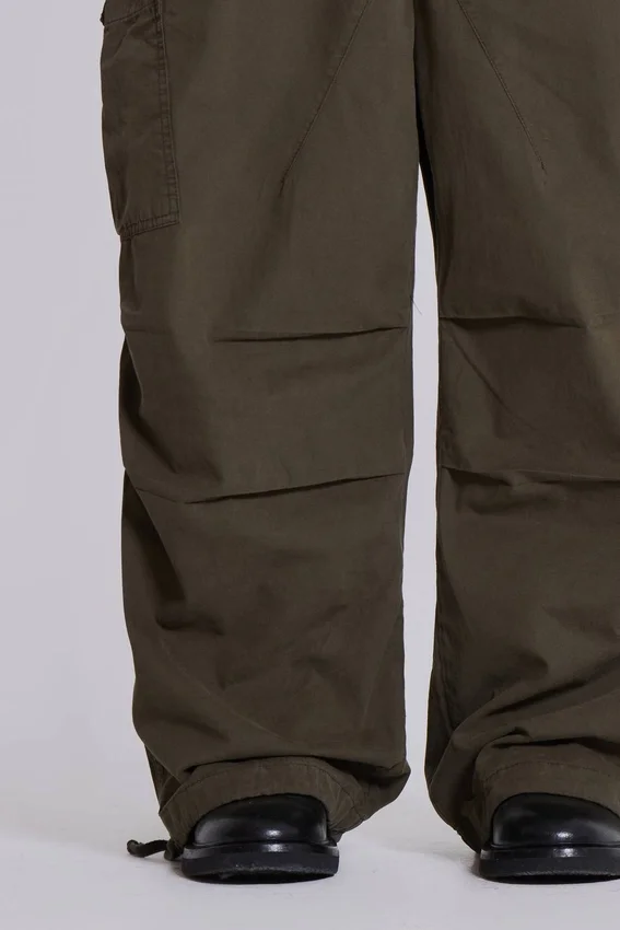 Khaki Parachute Cargo-byxor