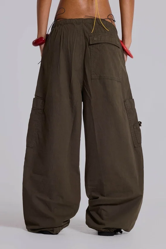 Khaki Parachute Cargo-byxor