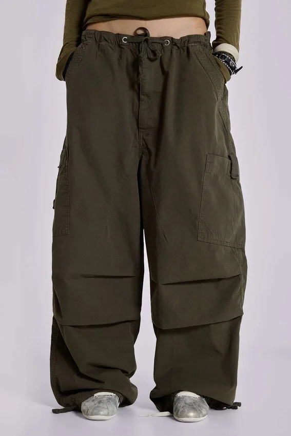 Khaki Parachute Cargo-byxor