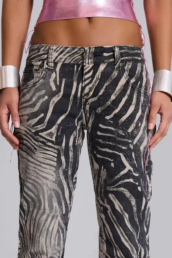 Leona Bootcut Cooper-jeans i zebramönster