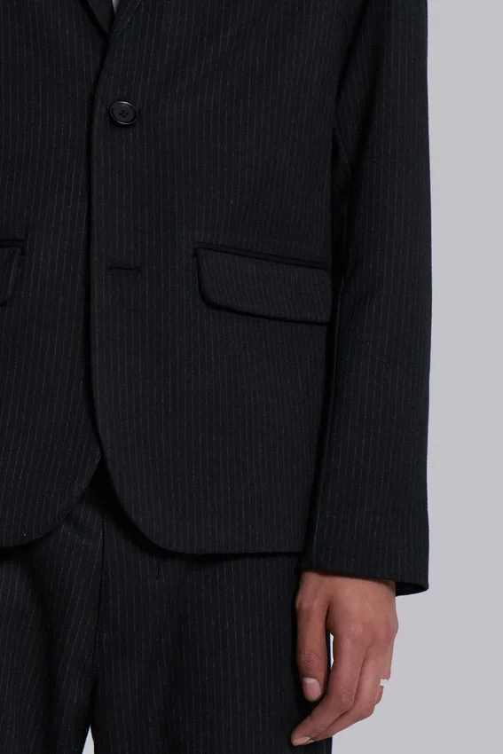 Libertine-blazer i smal passform med nålstreck