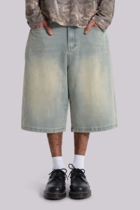 Ljusblåa jumbo-jeansshorts