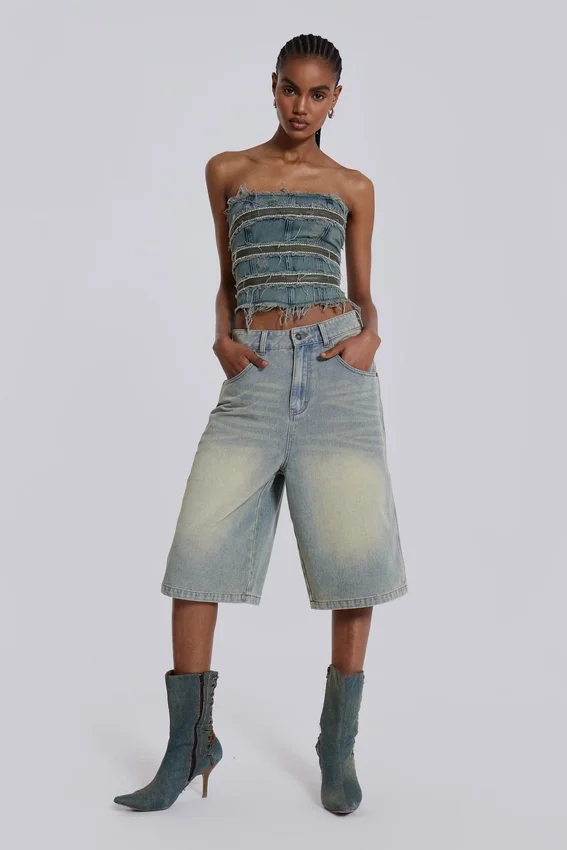 Ljusblåa jumbo-jeansshorts