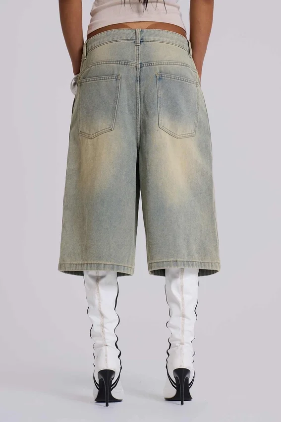 Ljusblåa jumbo-jeansshorts