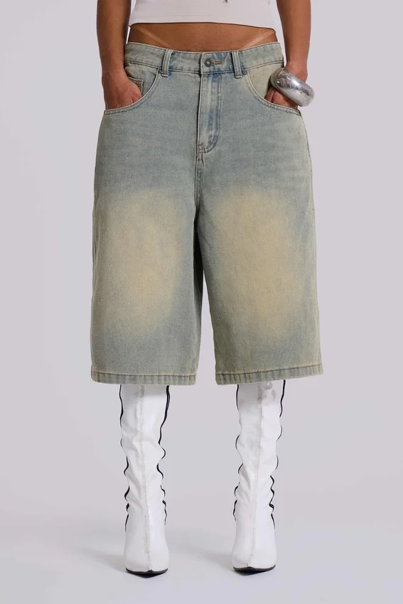 Ljusblåa jumbo-jeansshorts