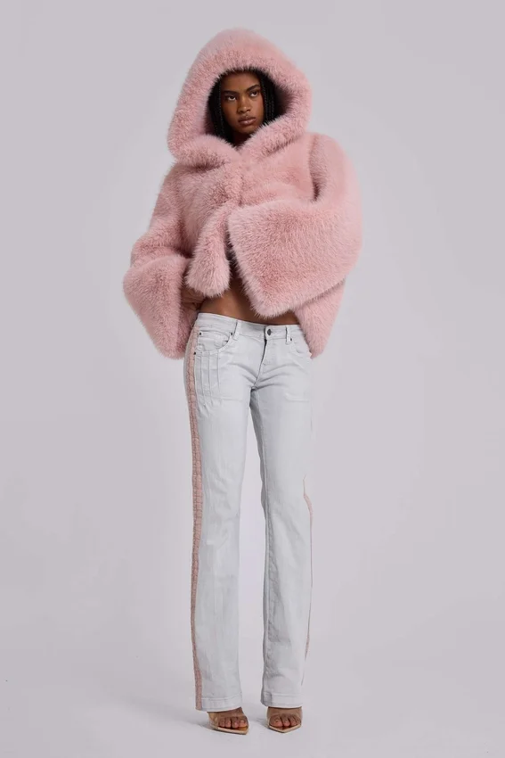 Mara oversized-kappa i rosa fuskpäls
