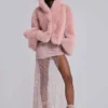 Mara oversized-kappa i rosa fuskpäls