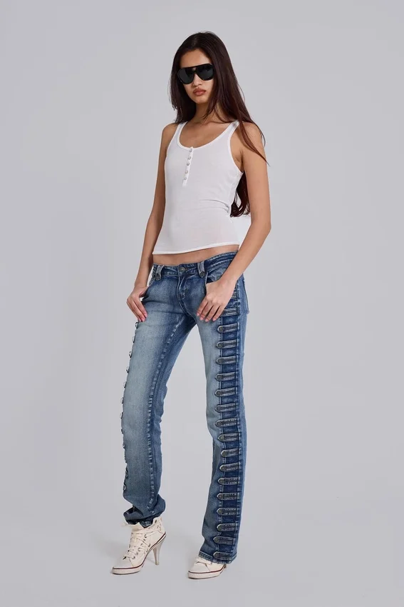 Militärinspirerade Bootcut-Jeans i färgen Cooper