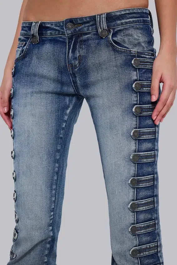 Militärinspirerade Bootcut-Jeans i färgen Cooper