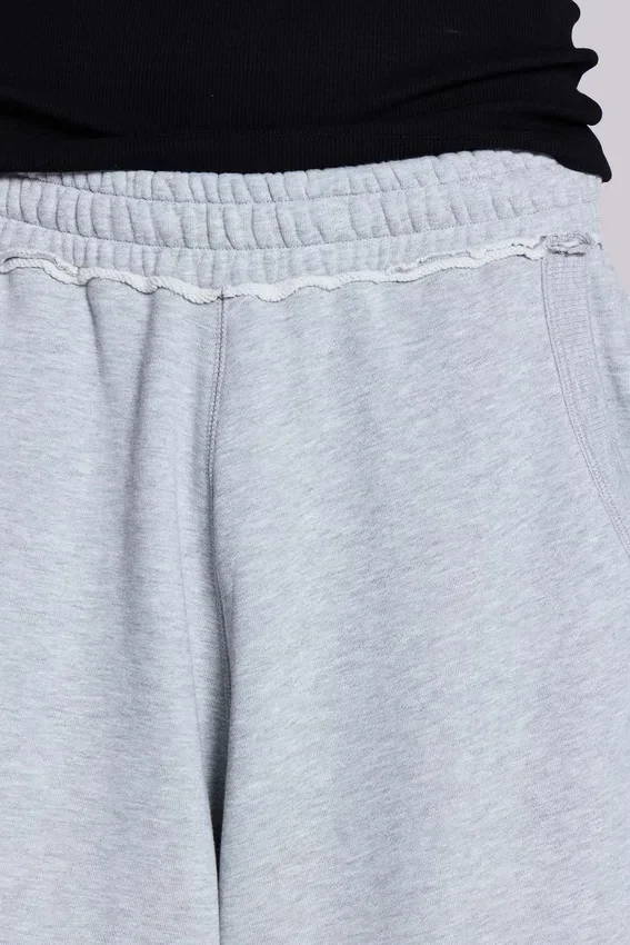 Monster 3/4-shorts i gråmelerat