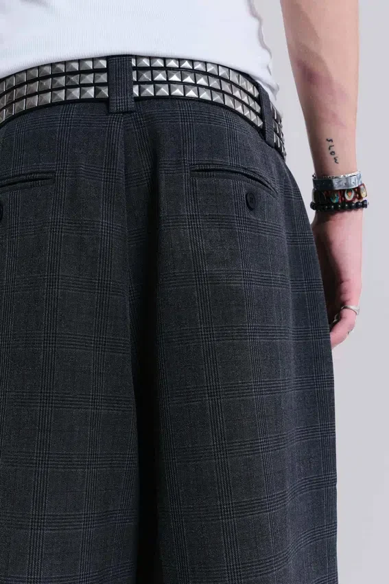 Mörk rutiga Goliath Shorts