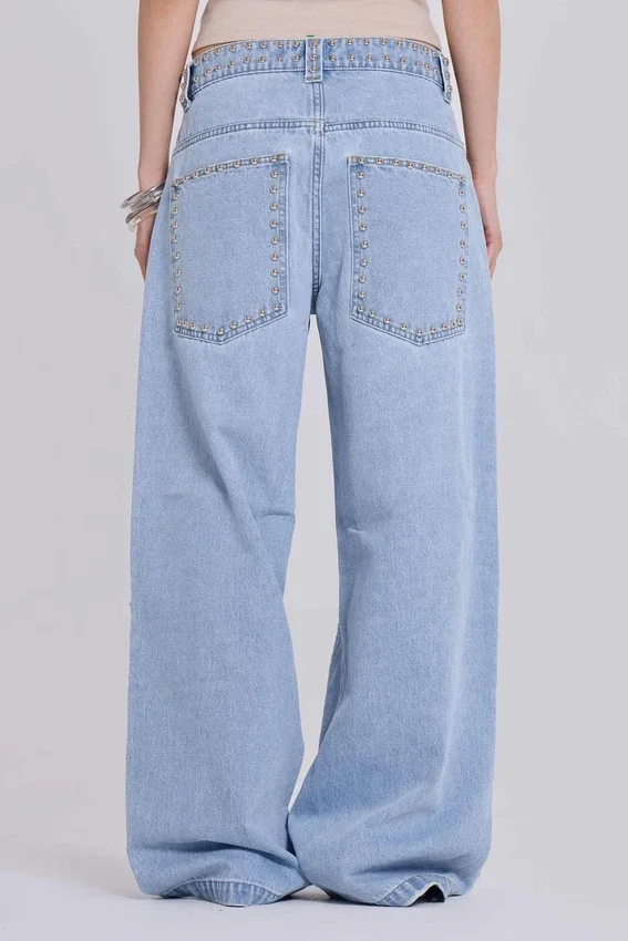 Nailed Studded Colossus Jeans i ljusblå tvätt