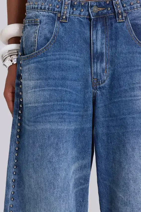 Nailed Studded Colossus Jeans i mellanblå tvätt