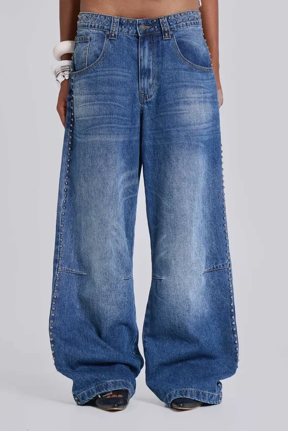Nailed Studded Colossus Jeans i mellanblå tvätt