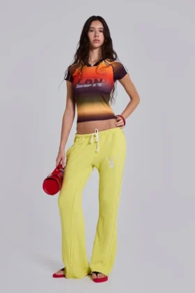 Cleo joggingsbyxor med slapp bootcut-passform i neon