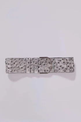 Osmium-bälte med nitar i silver