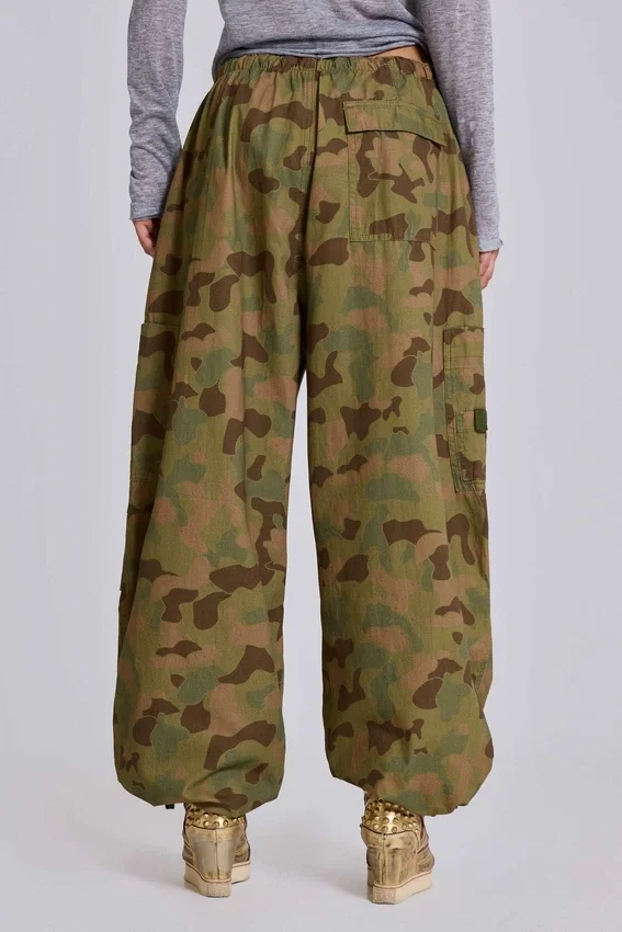 Parachute Pants i anka-kamouflage