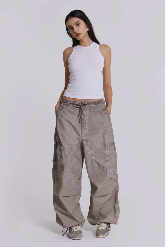 Parachute Pants i Stone Oil-tvätt