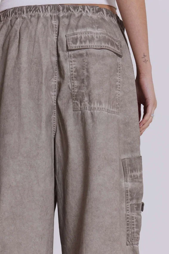 Parachute Pants i Stone Oil-tvätt