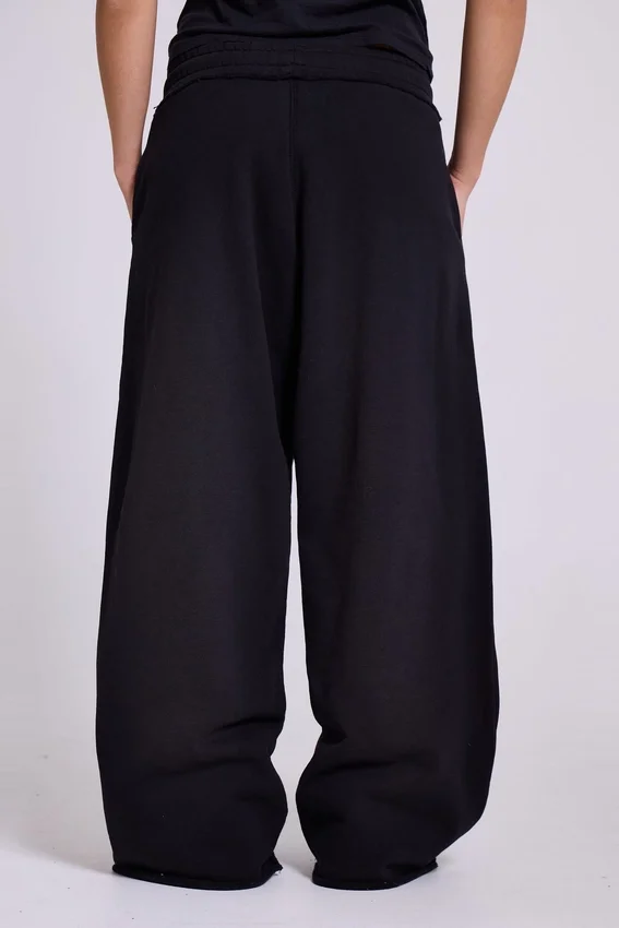 Petite svarta, baggy Monster Joggers
