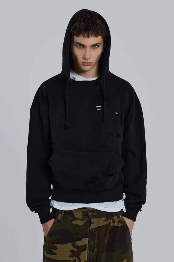 Pullover Bitten-hoodie i svart