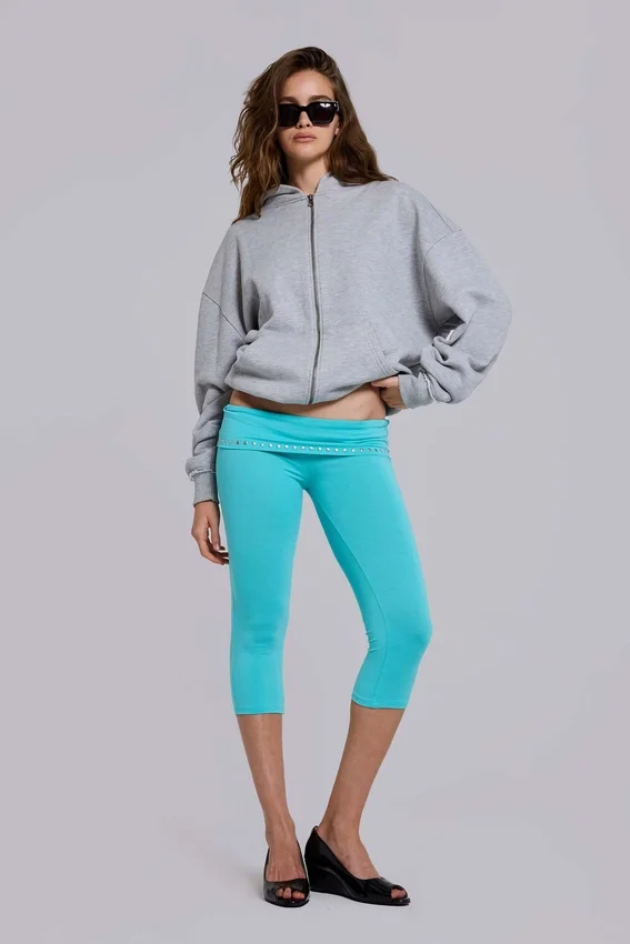 Quinn Capri-byxor i jersey med nitar i turkos