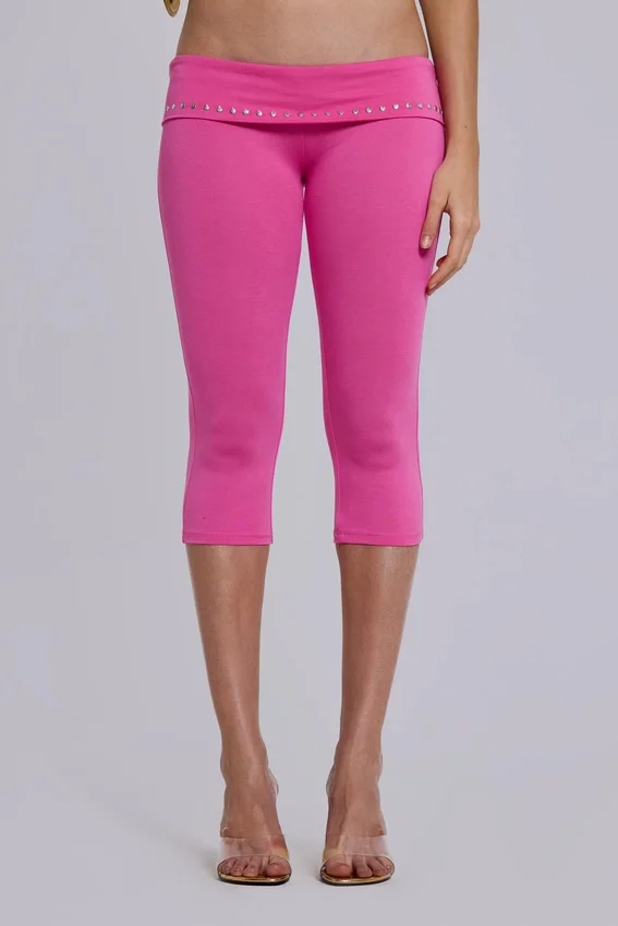 Quinn Capri-byxor i rosa med nitar