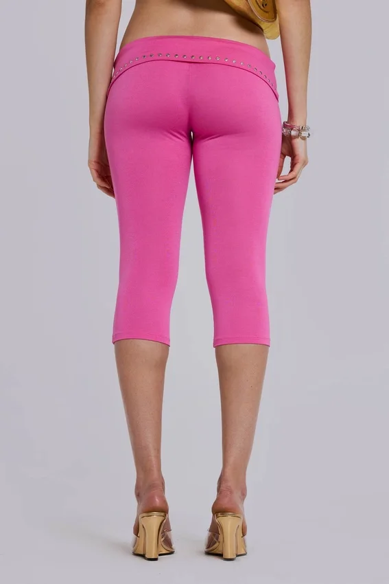 Quinn Capri-byxor i rosa med nitar