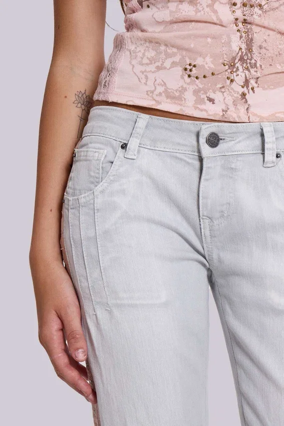 Ramona-väst i rosa med burnout-effekt