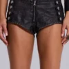 Rebel Military minishorts i PU-läder