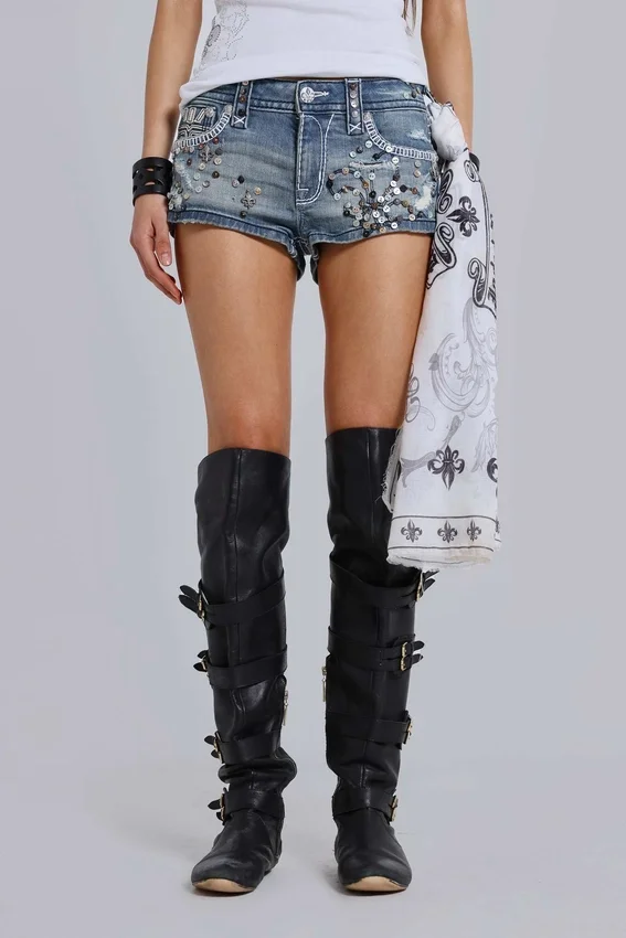 Rock Revival-minishorts i denim med dekorationer
