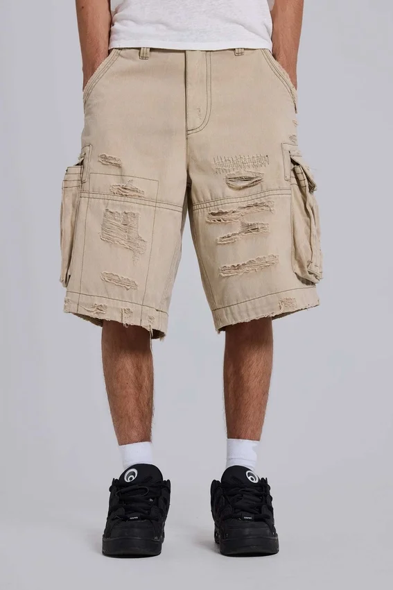 Sandfärgade cargoshorts