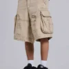 Sandfärgade cargoshorts